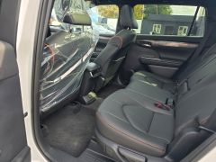 Photo of the vehicle Toyota Highlander