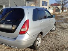 Сүрөт унаа Suzuki Liana