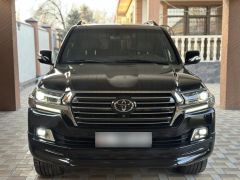 Photo of the vehicle Toyota Land Cruiser