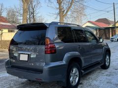 Photo of the vehicle Lexus GX