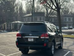 Photo of the vehicle Toyota Land Cruiser