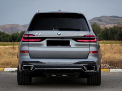 Фото авто BMW X7