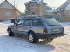 Сүрөт унаа Mercedes-Benz W124