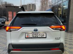 Сүрөт унаа Toyota RAV4