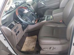 Photo of the vehicle Lexus GX