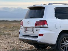 Photo of the vehicle Lexus LX