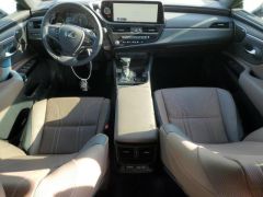 Photo of the vehicle Lexus ES