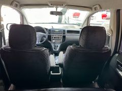 Сүрөт унаа Toyota Corolla Verso