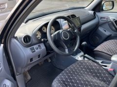 Сүрөт унаа Toyota RAV4