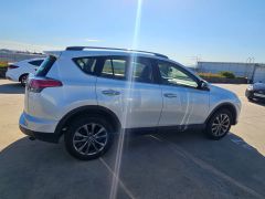 Photo of the vehicle Toyota RAV4