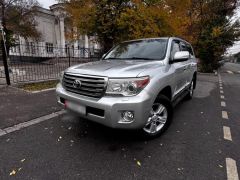 Photo of the vehicle Toyota Land Cruiser