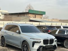 Photo of the vehicle BMW X7