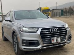 Сүрөт унаа Audi Q7