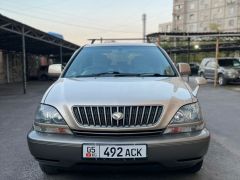 Сүрөт унаа Toyota Harrier