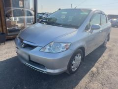 Photo of the vehicle Honda Fit Aria