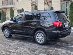 Фото авто Toyota Sequoia