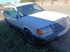 Сүрөт унаа Mercedes-Benz W124