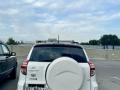 Фото авто Toyota RAV4