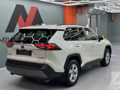 Фото авто Toyota RAV4