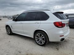 Photo of the vehicle BMW X5