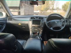 Фото авто Toyota Crown