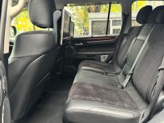 Photo of the vehicle Lexus LX