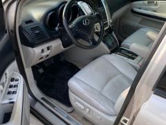 Photo of the vehicle Lexus RX