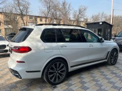 Сүрөт унаа BMW X7