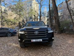 Photo of the vehicle Toyota Land Cruiser