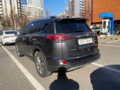 Сүрөт унаа Toyota RAV4