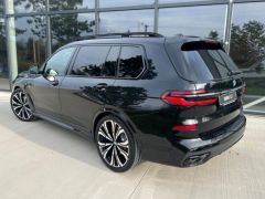 Photo of the vehicle BMW X7