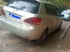 Сүрөт унаа Toyota Avensis Verso