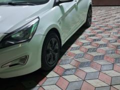 Сүрөт унаа Hyundai Solaris