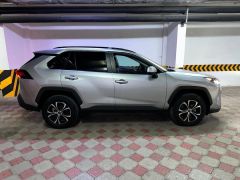 Photo of the vehicle Toyota RAV4