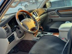 Photo of the vehicle Lexus LX