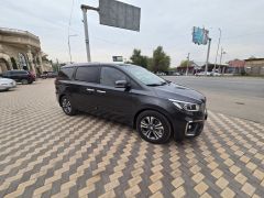 Photo of the vehicle Kia Carnival