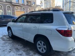 Сүрөт унаа Toyota Highlander