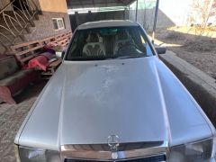 Сүрөт унаа Mercedes-Benz W124