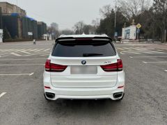 Photo of the vehicle BMW X5