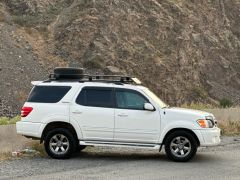 Сүрөт унаа Toyota Sequoia