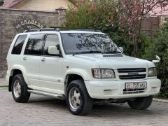 Сүрөт унаа Isuzu Bighorn