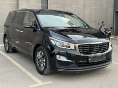 Photo of the vehicle Kia Carnival