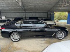 Photo of the vehicle BMW 5 Series