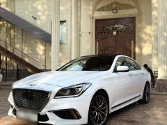 Photo of the vehicle Genesis G80