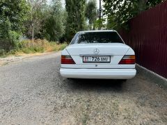 Сүрөт унаа Mercedes-Benz W124