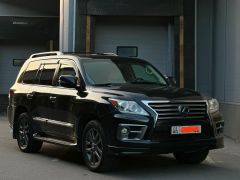 Photo of the vehicle Lexus LX