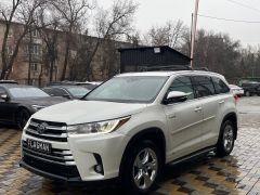 Photo of the vehicle Toyota Highlander