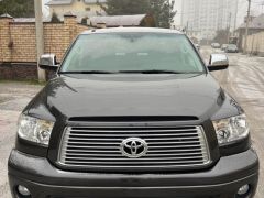 Сүрөт унаа Toyota Tundra