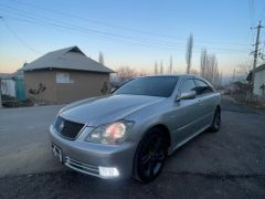 Photo of the vehicle Toyota Crown