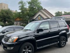 Photo of the vehicle Lexus GX